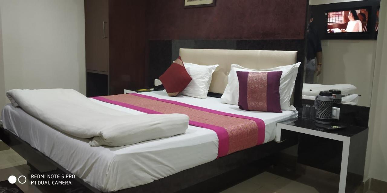 Adb Rooms Udhav Palace Yeni Delhi Dış mekan fotoğraf