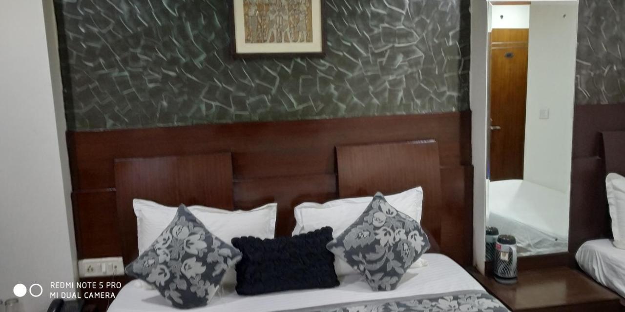 Adb Rooms Udhav Palace Yeni Delhi Dış mekan fotoğraf