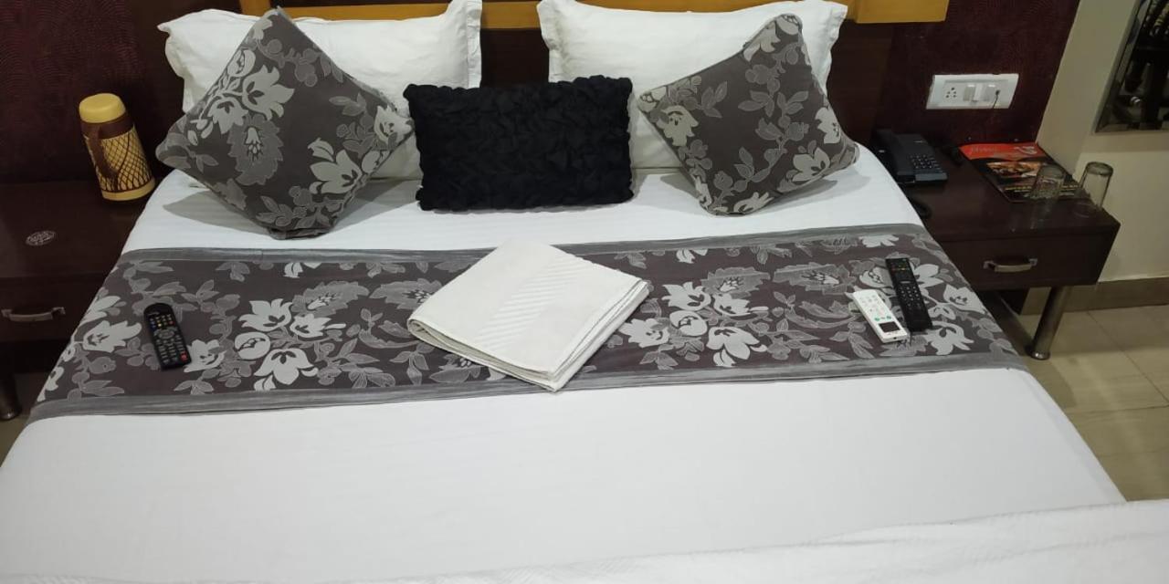 Adb Rooms Udhav Palace Yeni Delhi Dış mekan fotoğraf