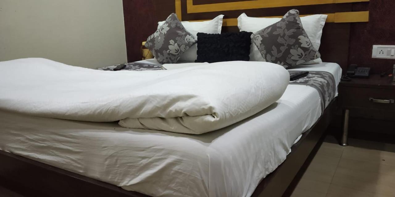Adb Rooms Udhav Palace Yeni Delhi Dış mekan fotoğraf