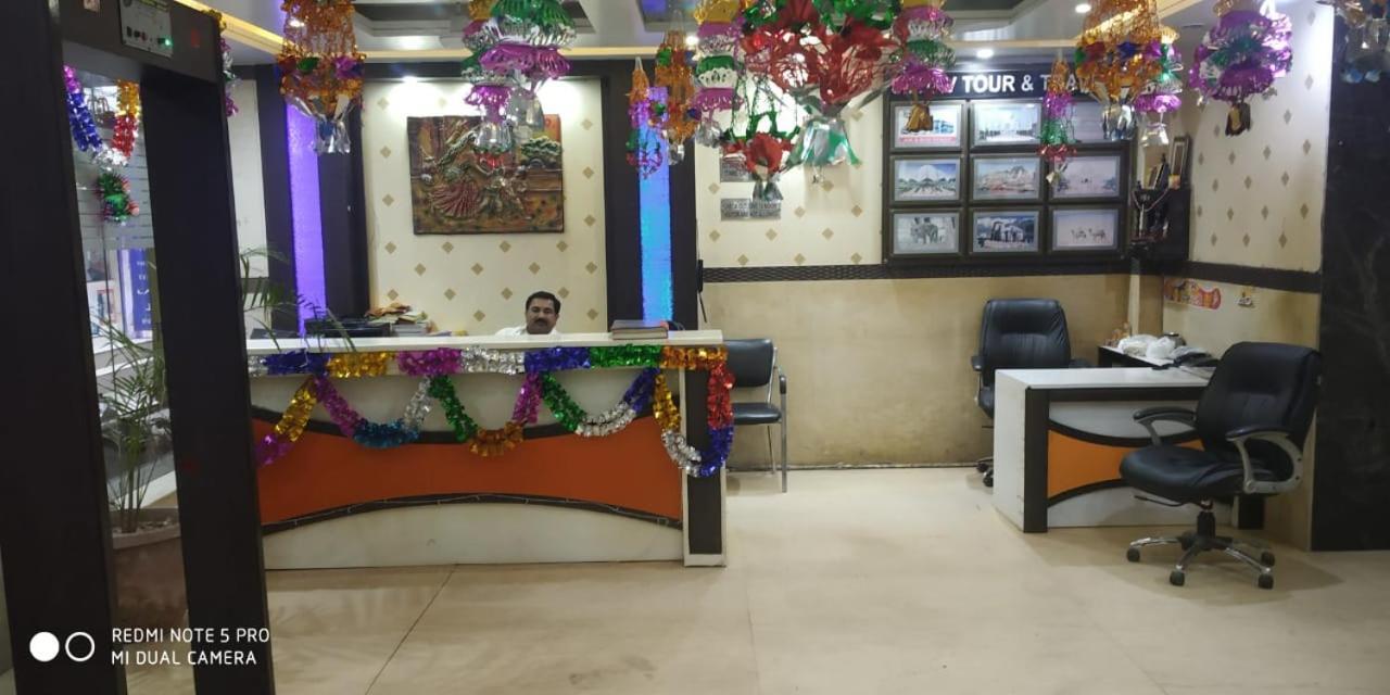Adb Rooms Udhav Palace Yeni Delhi Dış mekan fotoğraf