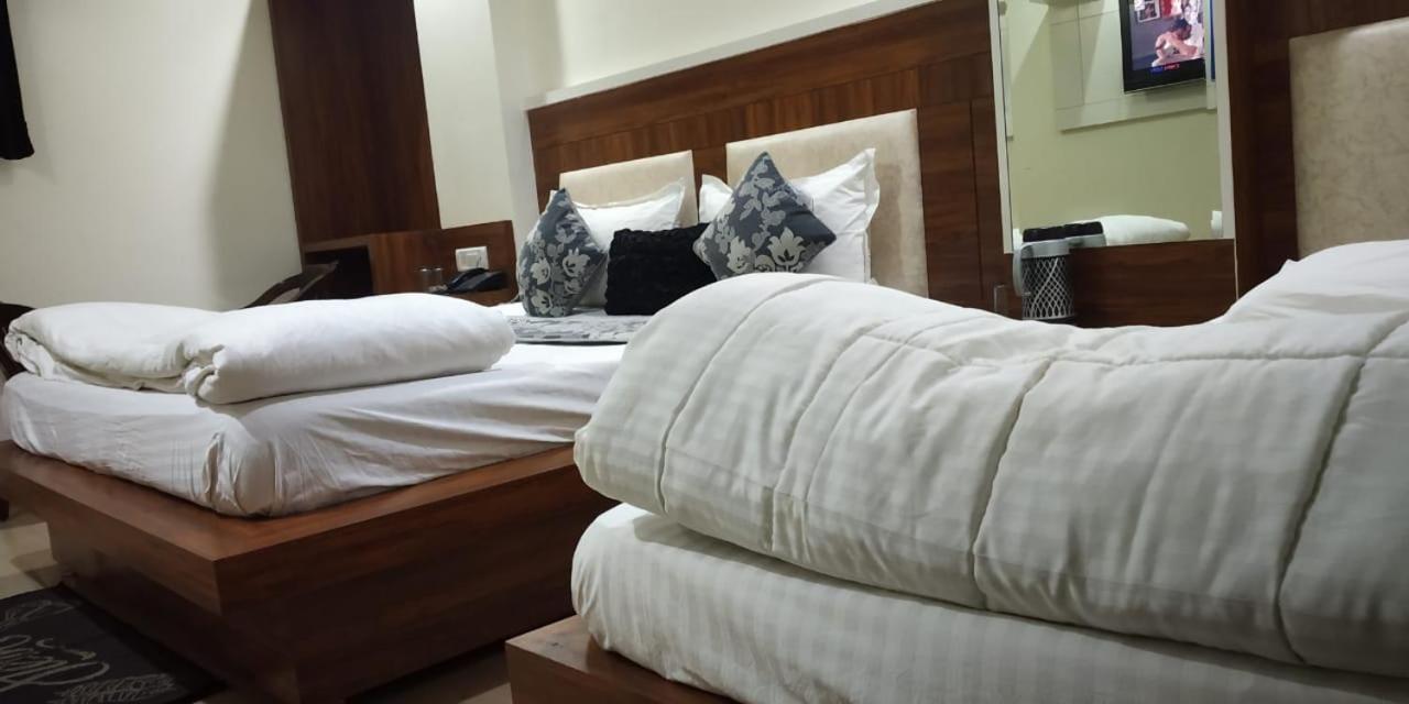 Adb Rooms Udhav Palace Yeni Delhi Dış mekan fotoğraf