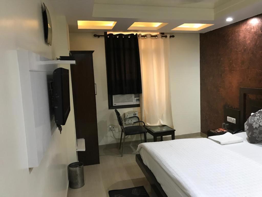 Adb Rooms Udhav Palace Yeni Delhi Dış mekan fotoğraf