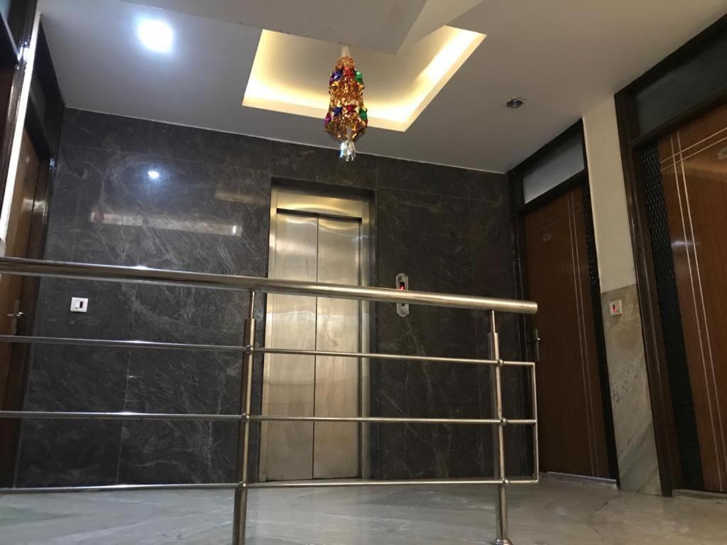 Adb Rooms Udhav Palace Yeni Delhi Dış mekan fotoğraf