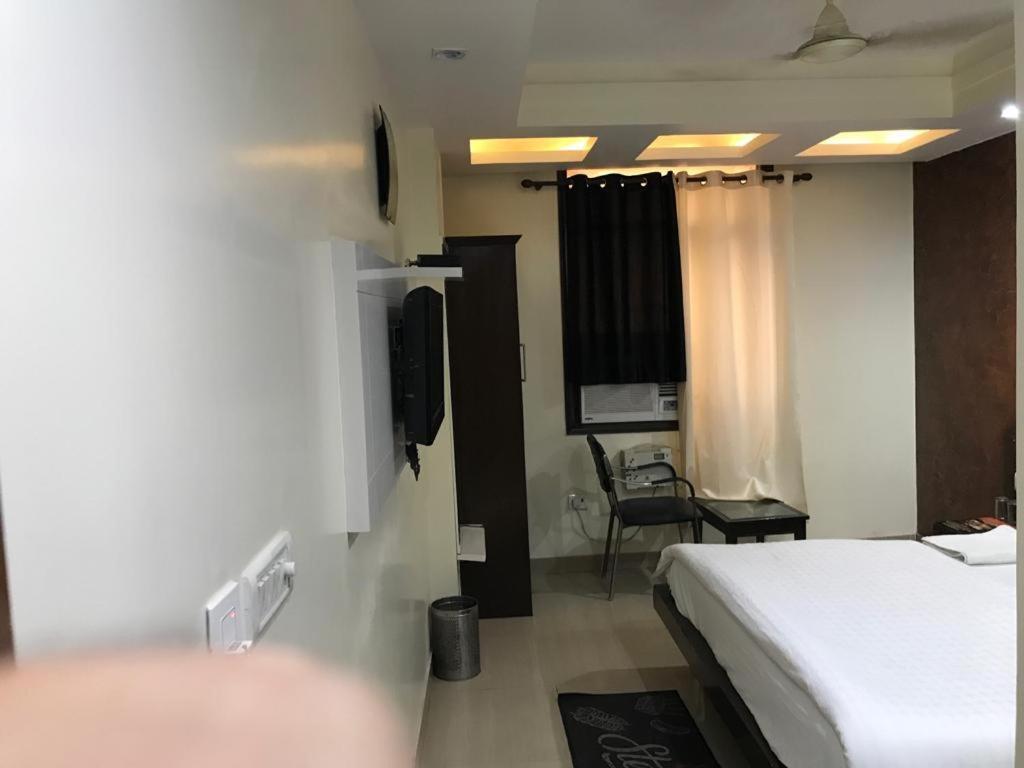 Adb Rooms Udhav Palace Yeni Delhi Dış mekan fotoğraf