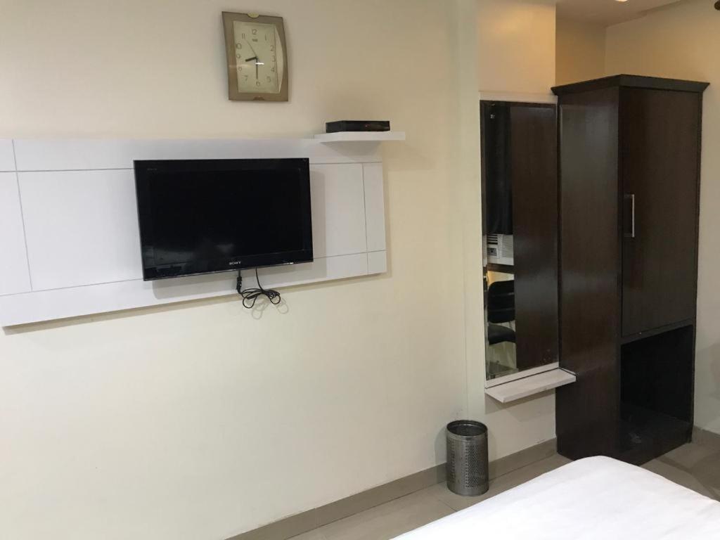 Adb Rooms Udhav Palace Yeni Delhi Dış mekan fotoğraf